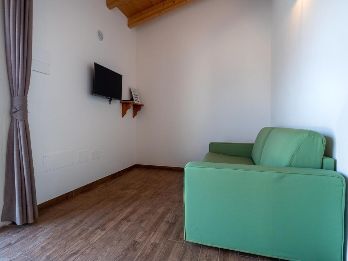 Aparthotel Oasi Da Vinci Tignale Esterno foto