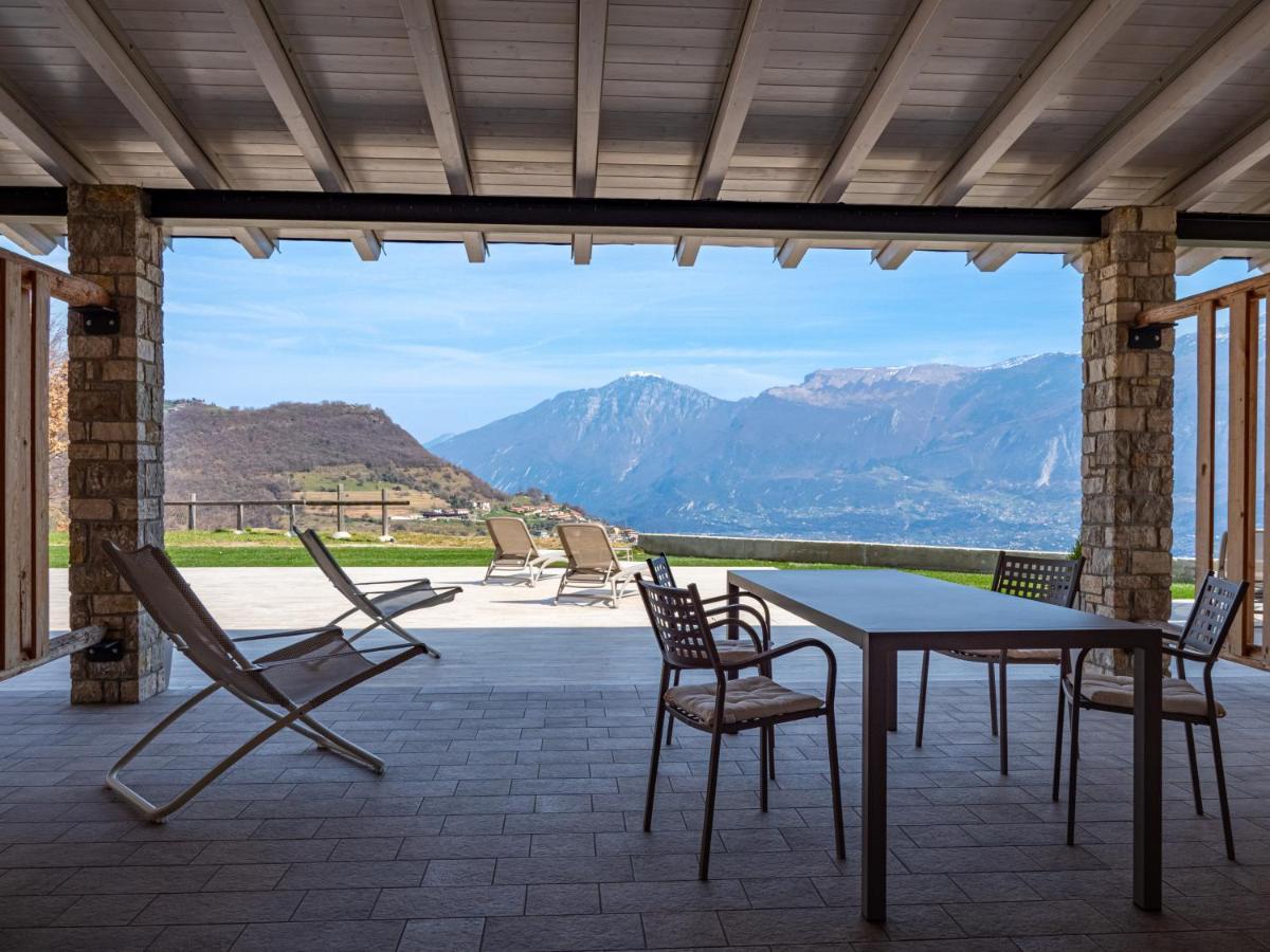 Aparthotel Oasi Da Vinci Tignale Esterno foto