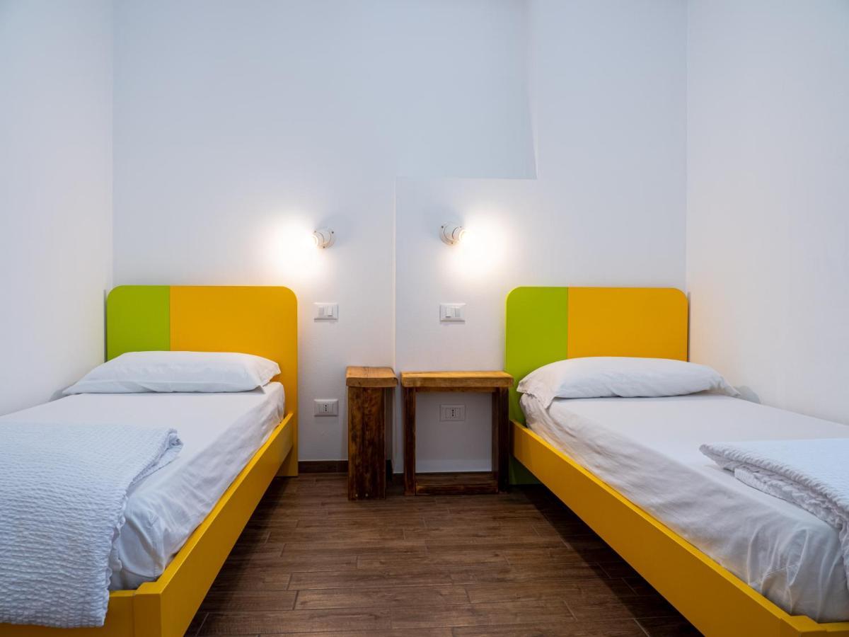 Aparthotel Oasi Da Vinci Tignale Esterno foto