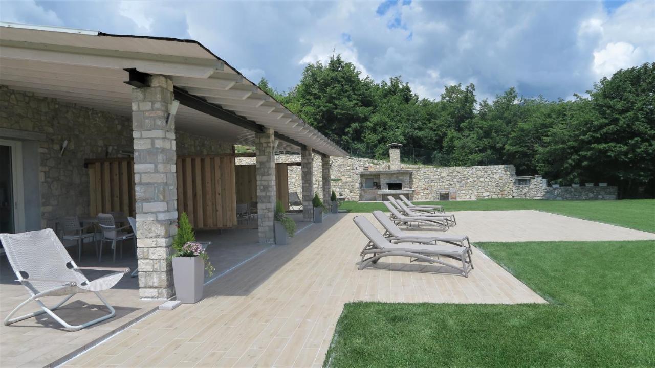 Aparthotel Oasi Da Vinci Tignale Esterno foto