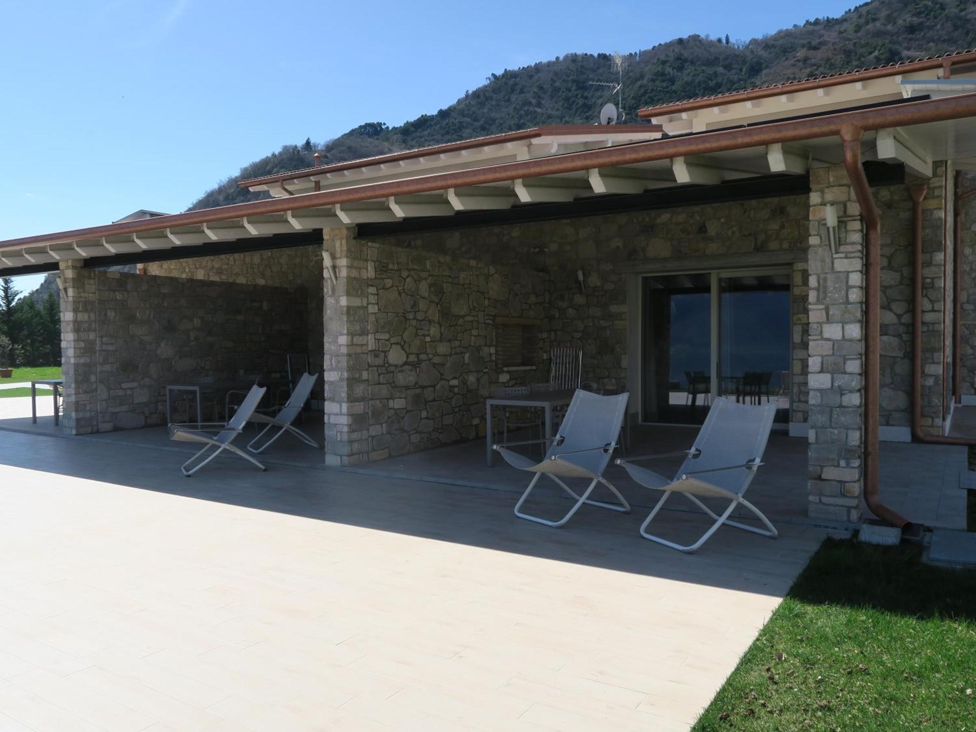 Aparthotel Oasi Da Vinci Tignale Esterno foto